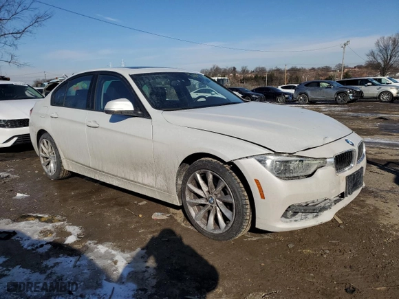 2018 BMW 3 Series 320i xDrive with VIN WBA8A3C54JA505217, listed as a Copart auction lot 42143375 with 101,182 mi miles and Salvage Title. Bid and sale history available at carsss.com. Image 4.