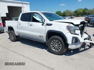 2021 GMC Sierra 1500 AT4 with VIN 1GTU9EET1MZ164656, listed as a IAAI auction lot 41894864 with 69,204 mi miles. Bid and sale history available at carsss.com. Image 1.