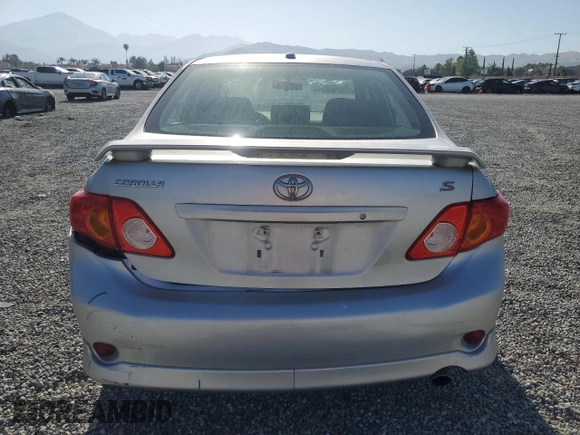 2010 Toyota Corolla z VIN 1NXBU4EE2AZ380585, wystawiony jako Copart lot #57024125 z przebiegiem 175 334 mil mil oraz Szkoda całkowita • Salvage title. Historia ofert i sprzedaży dostępna na DreamBid. Obrazek 6.