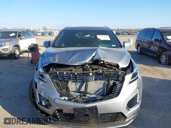 2025 Cadillac XT5 FWD Premium Luxury with VIN 1GYKNCRS7SZ104526, listed as a IAAI auction lot 41468623 with 3,896 mi miles. Bid and sale history available at carsss.com. Image 12.
