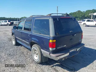 1997 Ford Explorer XL z VIN 1FMDU34E9VUC91672, wystawiony jako IAAI lot #42273914 z przebiegiem 153 944 mil mil oraz . Historia ofert i sprzedaży dostępna na DreamBid. Obrazek 3.