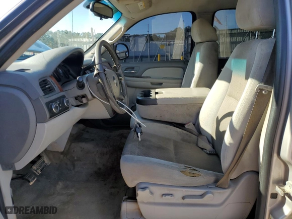 2009 Chevrolet Avalanche LT w/2LT with VIN 3GNFK22089G142626, listed as a Copart auction lot 87384004 with 253,936 mi miles and Salvage Title. Bid and sale history available at carsss.com. Image 7.