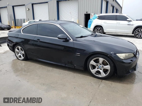 2009 BMW 3 Series 328i xDrive z VIN WBAWC33509P470248, wystawiony jako Copart lot #56747465 z przebiegiem 130 161 mil mil oraz Szkoda całkowita • Salvage title. Historia ofert i sprzedaży dostępna na DreamBid. Obrazek 4.