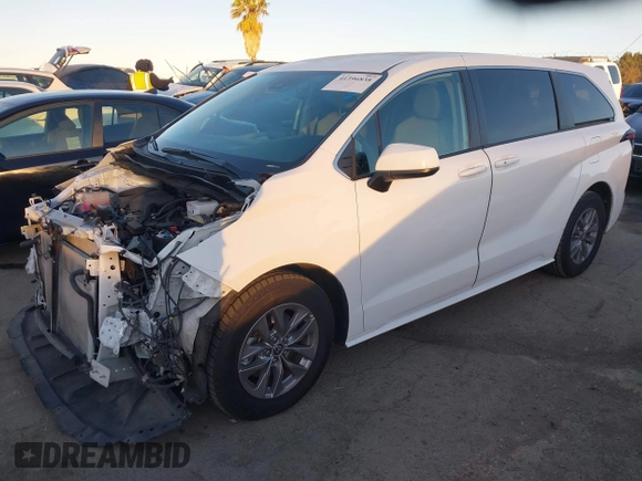 2022 Toyota Sienna LE с VIN 5TDKRKEC3NS115774, выставлен на аукционе IAAI как лот 41396838 с пробегом 59 552 миль миль и . История ставок и продаж доступна на DreamBid. Изображение 18.