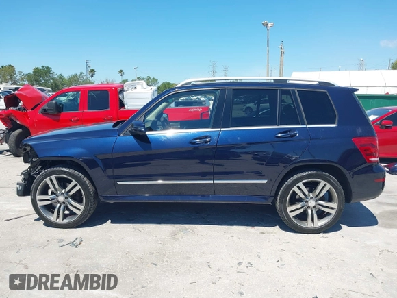 2014 Mercedes-Benz GLK 350 with VIN WDCGG5HB0EG337418, listed as a IAAI auction lot 41897311 with 161,358 mi miles and . Bid and sale history available at DreamBid. Image 15.
