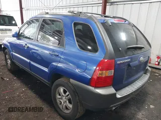 2005 Kia Sportage LX with VIN KNDJE723757109849, listed as a IAAI auction lot 41505516 with 243,556 mi miles and . Bid and sale history available at carsss.com. Image 3.