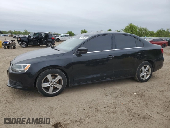 2014 Volkswagen Jetta SE с VIN 3VWD07AJ6EM407050, выставлен на аукционе Copart как лот 57455305 с пробегом 236 988 миль миль и Чистый • Clean title. История ставок и продаж доступна на DreamBid. Изображение 1.
