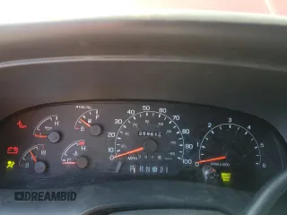 2001 Ford Excursion XLT with VIN 1FMNU41S11EC37131, listed as a Copart auction lot 52446135 with 259,619 mi miles and Clean Title. Bid and sale history available at DreamBid. Image 9.