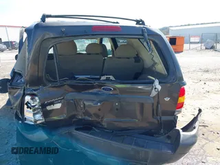 2007 Ford Escape XLT с VIN 1FMYU93197KB68777, выставлен на аукционе IAAI как лот 41996027 с пробегом 206 497 миль миль и . История ставок и продаж доступна на DreamBid. Изображение 6.