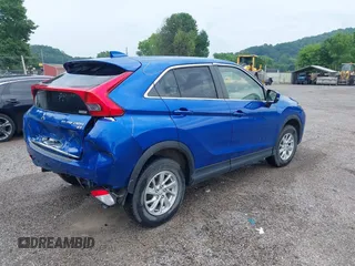 2018 Mitsubishi Eclipse Cross ES z VIN JA4AT3AA7JZ048929, wystawiony jako IAAI lot #42624454 z przebiegiem 97 520 mil mil oraz . Historia ofert i sprzedaży dostępna na DreamBid. Obrazek 4.