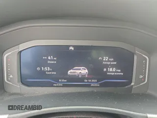 2023 Volkswagen Atlas SE с VIN 1V2HR2CA7PC526707, выставлен на аукционе IAAI как лот 42854241 с пробегом 28 220 миль миль и . История ставок и продаж доступна на DreamBid. Изображение 14.