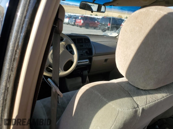2001 Isuzu Trooper S z VIN JACDJ58X217J01836, wystawiony jako Copart lot #77548874 z przebiegiem Nie podano mil oraz Tytuł czysty. Historia ofert i sprzedaży dostępna na DreamBid. Obrazek 8.