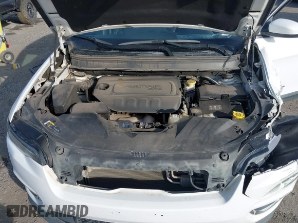 2020 Jeep Cherokee Limited с VIN 1C4PJLDB5LD535248, выставлен на аукционе IAAI как лот 42046656 с пробегом 105 319 миль миль и . История ставок и продаж доступна на DreamBid. Изображение 10.