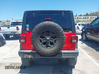 2019 Jeep Wrangler Unlimited Sport Altitude z VIN 1C4HJXDG8KW646743, wystawiony jako IAAI lot #42222890 z przebiegiem 76 610 mil mil oraz . Historia ofert i sprzedaży dostępna na DreamBid. Obrazek 16.