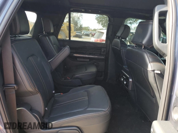 2023 Ford Expedition Max Platinum z VIN 1FMJK1L8XPEA43579, wystawiony jako Copart lot #77406054 z przebiegiem 18 048 mil mil oraz Nie do naprawy • Non repairable. Historia ofert i sprzedaży dostępna na DreamBid. Obrazek 11.