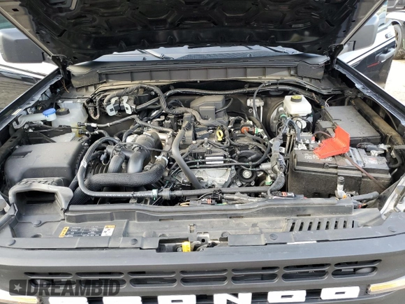 2022 Ford Bronco with VIN 1FMDE5BH0NLB86904, listed as a Copart auction lot 42948115 with 38,438 mi miles and Non Repairable. Bid and sale history available at DreamBid. Image 13.