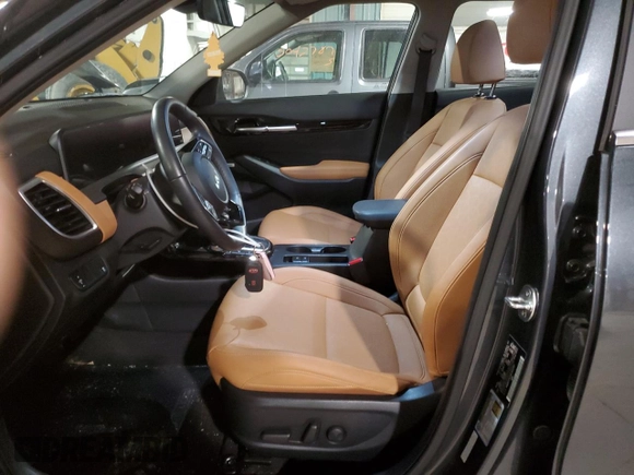 2024 Kia Seltos SX with VIN KNDETCA73R7622283, listed as a Copart auction lot 50355475 with 19,837 mi miles and Salvage title. Bid and sale history available at DreamBid. Image 7.