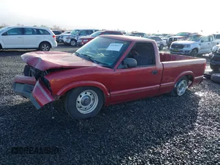 1999 GMC Sonoma with VIN 1GTCS1441XK501097, listed as a IAAI auction lot 41656623 with 162,160 mi miles. Bid and sale history available at carsss.com. Image 2.
