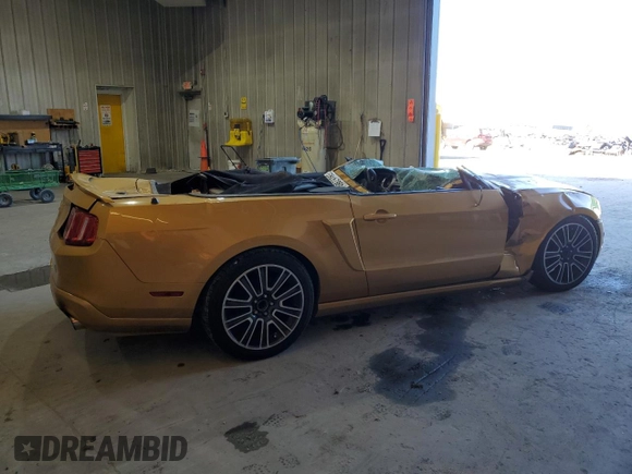 2010 Ford Mustang GT z VIN 1ZVBP8FH3A5120523, wystawiony jako Copart lot #49859765 z przebiegiem Nie podano mil oraz Szkoda całkowita • Salvage title. Historia ofert i sprzedaży dostępna na DreamBid. Obrazek 3.
