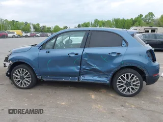 2017 FIAT 500X Lounge with VIN ZFBCFXDB1HP639672, listed as a IAAI auction lot 42033838 with 71,542 mi miles and . Bid and sale history available at DreamBid. Image 15.