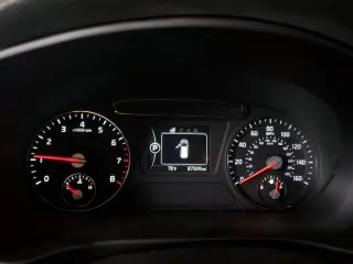 2017 Kia Sorento LX z VIN 5XYPGDA37HG289670, wystawiony jako Copart lot #61502485 z przebiegiem 87 309 mil mil oraz Szkoda całkowita • Salvage title. Historia ofert i sprzedaży dostępna na DreamBid. Obrazek 9.