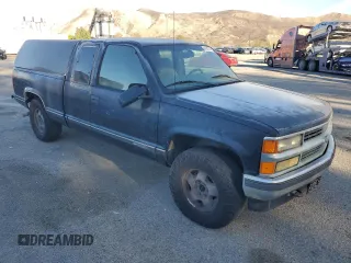 1997 Chevrolet Silverado 1500 with VIN 2GCEK19R3V1281262, listed as a Copart auction lot 41913745 with 218,949 mi miles and Clean Title. Bid and sale history available at DreamBid. Image 4.