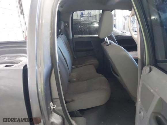 2007 Dodge Ram 1500 SLT with VIN 1D7HA18P37J570771, listed as a IAAI auction lot 41815430 with 231,245 mi miles. Bid and sale history available at carsss.com. Image 8.