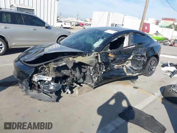 2019 Tesla Model 3 Mid Range with VIN 5YJ3E1EA0KF399082, listed as a IAAI auction lot 41697100 with 138,998 mi miles and . Bid and sale history available at carsss.com. Image 2.