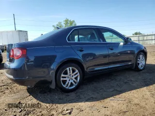 2009 Volkswagen Jetta with VIN 3VWAL71KX9M055857, listed as a Copart auction lot 66105295 with 281,546 mi miles and Clean title. Bid and sale history available at DreamBid. Image 3.