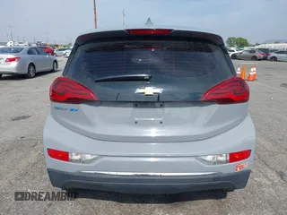 2019 Chevrolet Bolt EV LT z VIN 1G1FW6S06K4102223, wystawiony jako IAAI lot #42305594 z przebiegiem 136 966 mil mil oraz . Historia ofert i sprzedaży dostępna na DreamBid. Obrazek 17.