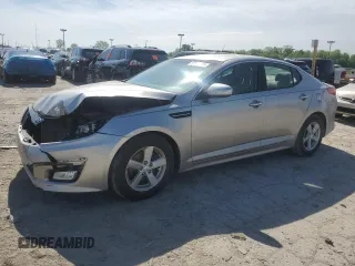2015 Kia Optima LX z VIN KNAGM4A72F5552596, wystawiony jako Copart lot #57071145 z przebiegiem 176 994 mil mil oraz Szkoda całkowita • Salvage title. Historia ofert i sprzedaży dostępna na DreamBid. Obrazek 1.