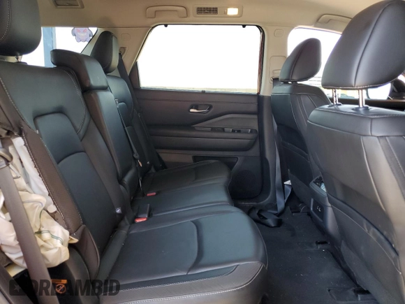 2024 Nissan Pathfinder SL z VIN 5N1DR3CA1RC290320, wystawiony jako Copart lot #54735815 z przebiegiem 4 866 mil mil oraz Szkoda całkowita • Salvage title. Historia ofert i sprzedaży dostępna na DreamBid. Obrazek 10.
