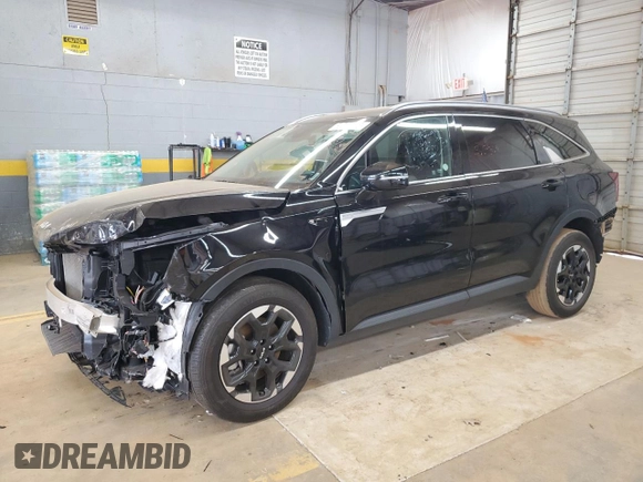 2024 Kia Sorento S z VIN 5XYRL4JC9RG285366, wystawiony jako Copart lot #62534455 z przebiegiem Nie podano mil oraz Nie do naprawy • Non repairable. Historia ofert i sprzedaży dostępna na DreamBid. Obrazek 1.
