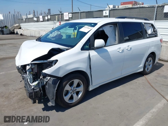 2018 Toyota Sienna LE Auto Access Seat с VIN 5TDKZ3DC3JS913810, выставлен на аукционе IAAI как лот 42476857 с пробегом Не указан миль и . История ставок и продаж доступна на DreamBid. Изображение 17.
