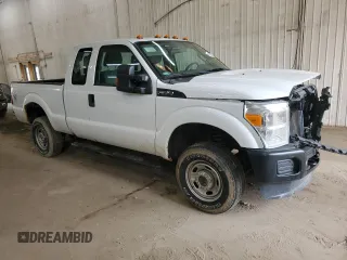 2012 Ford F-350 XL z VIN 1FT8X3B60CEA14909, wystawiony jako Copart lot #60431045 z przebiegiem 177 057 mil mil oraz Szkoda całkowita • Salvage title. Historia ofert i sprzedaży dostępna na DreamBid. Obrazek 4.