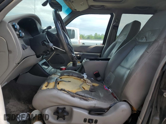 2001 Mercury Mountaineer z VIN 4M2ZU66E41UJ02651, wystawiony jako Copart lot #54207905 z przebiegiem 294 148 mil mil oraz Szkoda całkowita • Salvage title. Historia ofert i sprzedaży dostępna na DreamBid. Obrazek 7.