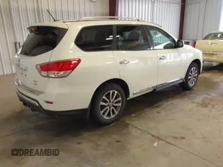 2014 Nissan Pathfinder SV with VIN 5N1AR2MM7EC687692, listed as a IAAI auction lot 42118491 with 175,209 mi miles. Bid and sale history available at carsss.com. Image 4.