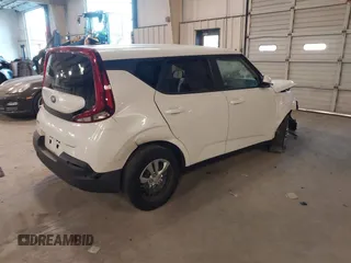 2020 Kia Soul LX with VIN KNDJ23AU7L7709151, listed as a IAAI auction lot 41357284 with 24,230 mi miles. Bid and sale history available at carsss.com. Image 4.