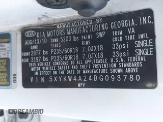 2011 Kia Sorento SX with VIN 5XYKW4A24BG093780, listed as a IAAI auction lot 41388971 with 171,673 mi miles. Bid and sale history available at carsss.com. Image 9.