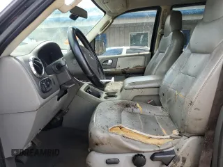2006 Ford Expedition Special Service with VIN 1FMPU15546LA96585, listed as a Copart auction lot 71180774 with 196,849 mi miles and Clean Title. Bid and sale history available at carsss.com. Image 7.