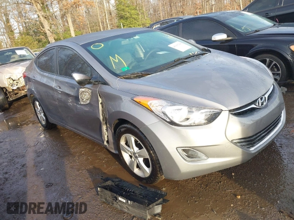 2011 Hyundai Elantra GLS z VIN KMHDH4AE1BU093985, wystawiony jako IAAI lot #41101288 z przebiegiem 80 882 mil mil oraz . Historia ofert i sprzedaży dostępna na DreamBid. Obrazek 1.