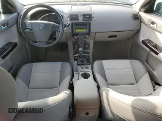 2006 Volvo S40 2.4L with VIN YV1MS382262216488, listed as a Copart auction lot 46152705 with 136,264 mi miles and Non Repairable. Bid and sale history available at carsss.com. Image 8.