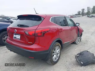 2017 Nissan Rogue S z VIN JN1BJ1CP7HW029852, wystawiony jako IAAI lot #41206930 z przebiegiem 92 743 mil mil oraz . Historia ofert i sprzedaży dostępna na DreamBid. Obrazek 4.
