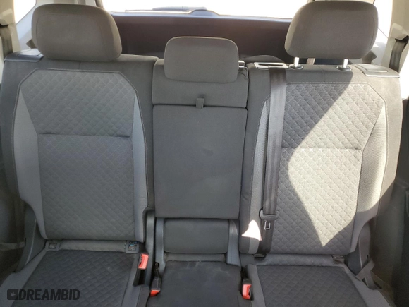 2018 Volkswagen Tiguan S with VIN 3VV1B7AX7JM013797, listed as a Copart auction lot 77445924 with 194,708 mi miles and Salvage Title. Bid and sale history available at carsss.com. Image 10.
