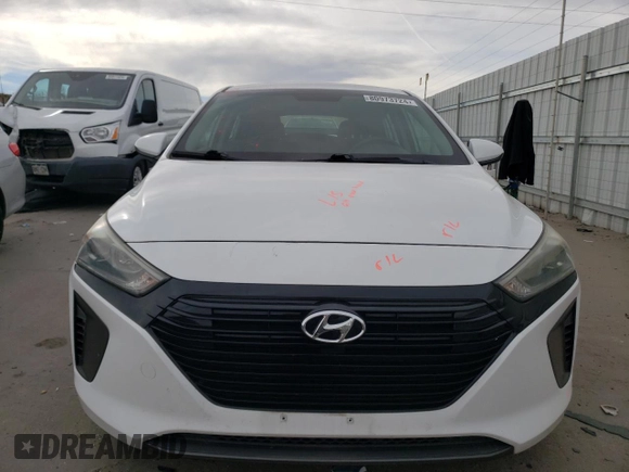 2018 Hyundai Ioniq Blue z VIN KMHC65LC4JU096316, wystawiony jako Copart lot #80973724 z przebiegiem 96 791 mil mil oraz Szkoda całkowita • Salvage title. Historia ofert i sprzedaży dostępna na DreamBid. Obrazek 5.