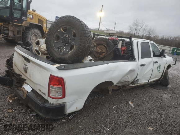 2022 Ram 3500 Tradesman with VIN 3C63R3GL7NG358937, listed as a Copart auction lot 86582034 with 66,000 mi miles and Salvage Title. Bid and sale history available at carsss.com. Image 3.