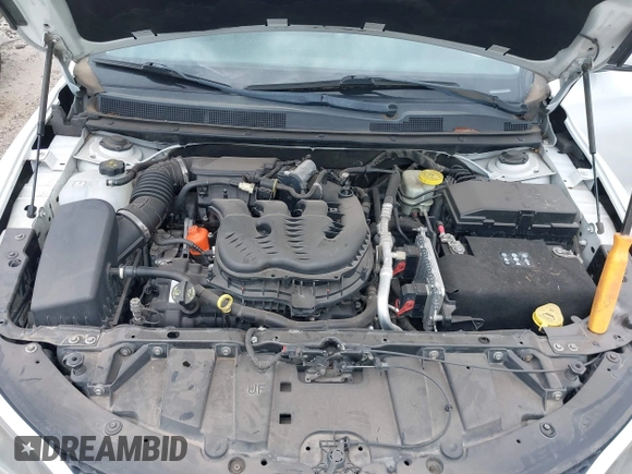 2015 Chrysler 200 C with VIN 1C3CCCCGXFN631935, listed as a IAAI auction lot 42144521 with 157,531 mi miles. Bid and sale history available at carsss.com. Image 10.
