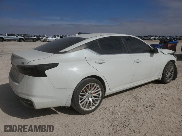 2019 Nissan Altima SR with VIN 1N4BL4CV9KC101978, listed as a Copart auction lot 46088895 with 70,377 mi miles and Salvage Title. Bid and sale history available at DreamBid. Image 3.
