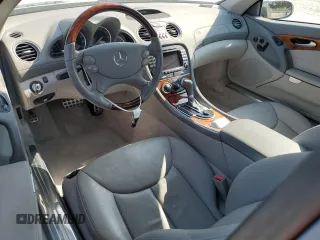 2007 Mercedes-Benz SL 550 z VIN WDBSK71F87F124375, wystawiony jako Copart lot #55126305 z przebiegiem 48 777 mil mil oraz Szkoda całkowita • Salvage title. Historia ofert i sprzedaży dostępna na DreamBid. Obrazek 8.