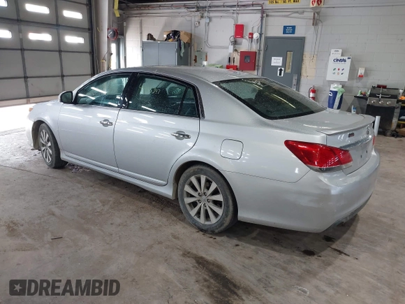 2012 Toyota Avalon with VIN 4T1BK3DB3CU440979, listed as a IAAI auction lot 41915347 with 131,046 mi miles. Bid and sale history available at carsss.com. Image 3.